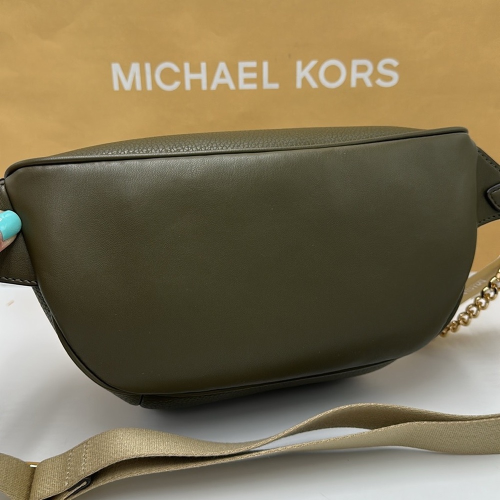 Michael Kors Maisie Lg Pebbled Leather 2-in-1 Sling Pack Fanny Pack Waist Belt - Picture 4 of 16